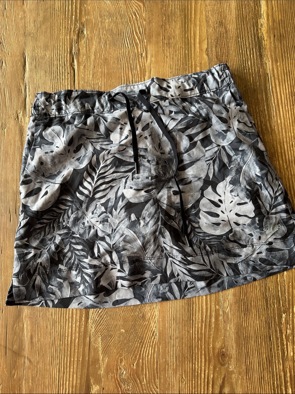 Speedo Black & Gray Tropical Leaf Swim Skort